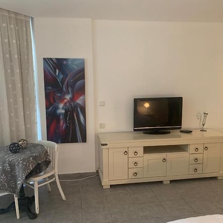 Raphael Apartments Herzliya Bagian luar foto
