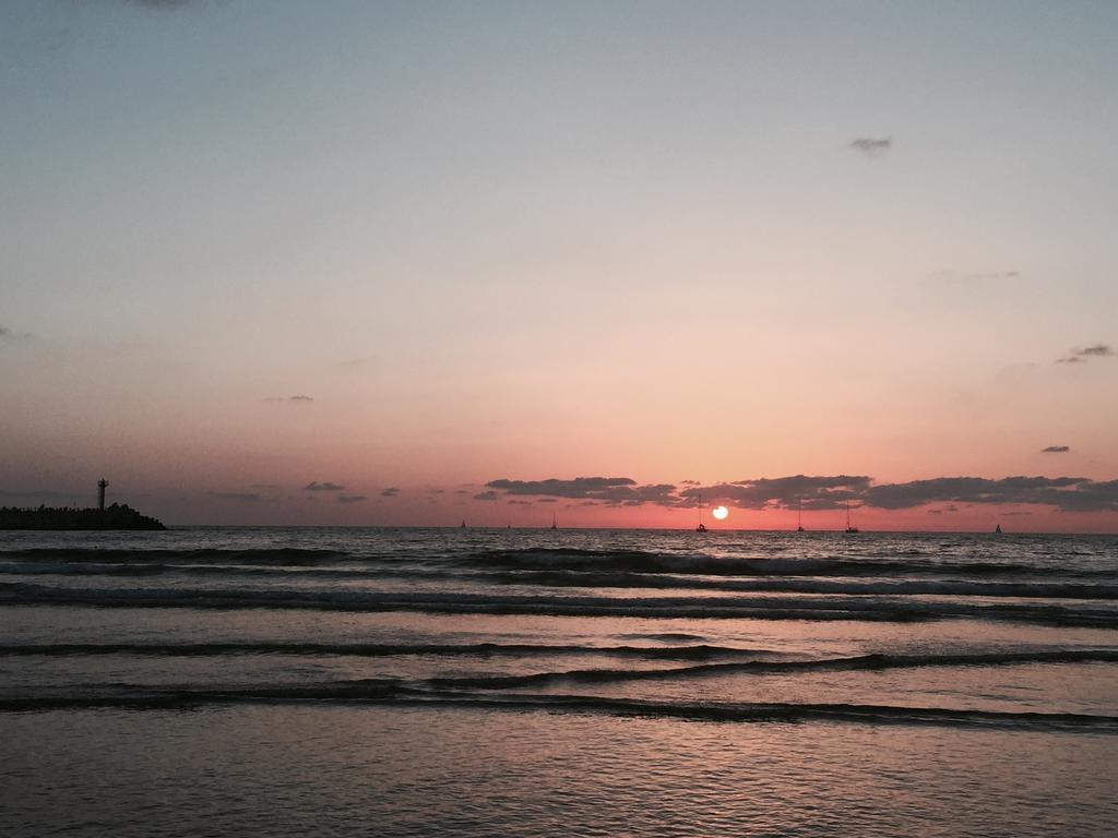 Raphael Apartments Herzliya Bagian luar foto