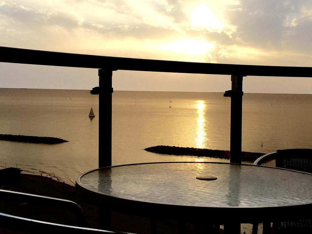 Raphael Apartments Herzliya Bagian luar foto