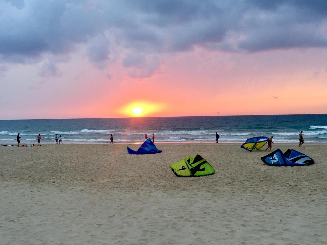Raphael Apartments Herzliya Bagian luar foto