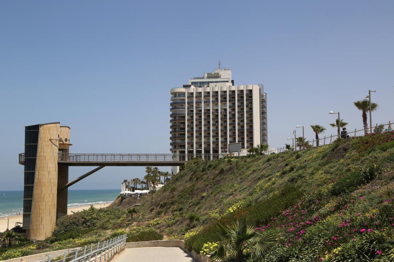 Raphael Apartments Herzliya Bagian luar foto